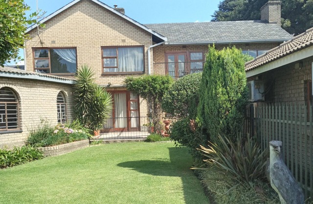 10 min away from OR Tambo Airport, your second home away from home.