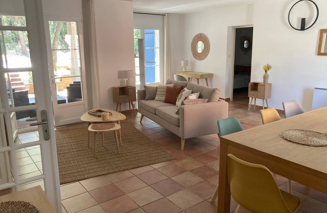10 Mn from MONTPELLIER Villa with swimming pool 15 mn from the beaches