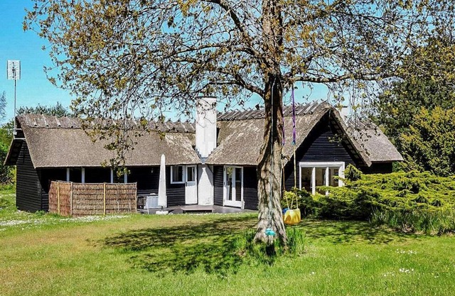 10 person holiday home in F revejle