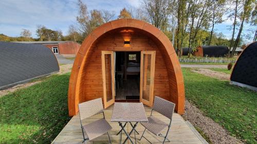 10 Premium Camping Pod "Südfall"