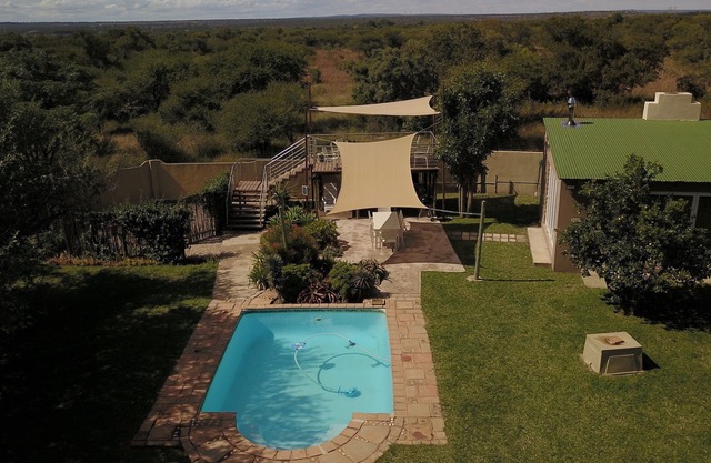 10 sleeper luxury home in the heart of a Big 5 Game Reserve. No loadshedding!