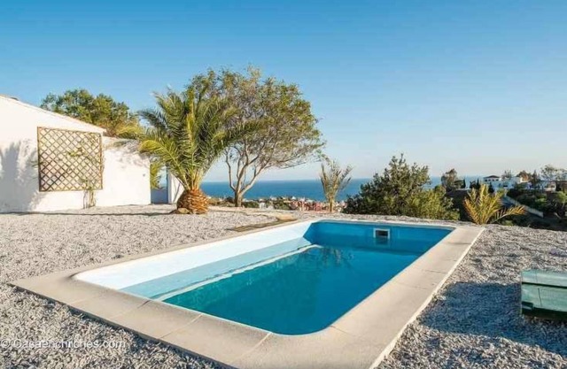 100% private pool house, intimacy views, relax