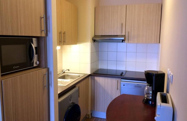 100m from resort center, 3rd floor, view valley, balcony, parking, tv, ski locker, 80m², Peyragudes