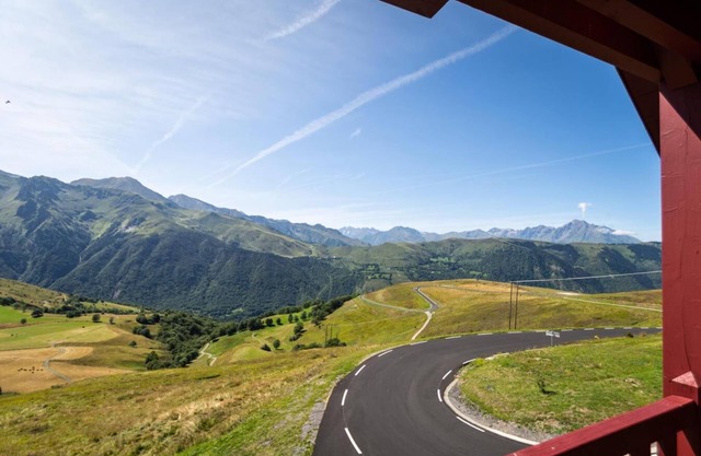 100m from resort center, Ground floor, balcony, tv, ski locker, 46m², Peyragudes