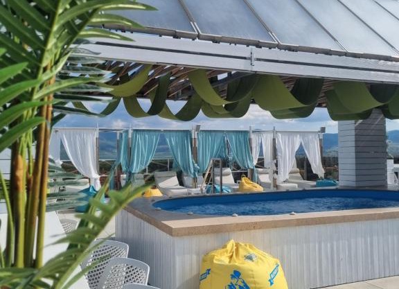 103 Degrees Hotel & Spa