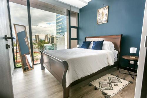 10th Floor & Rooftop