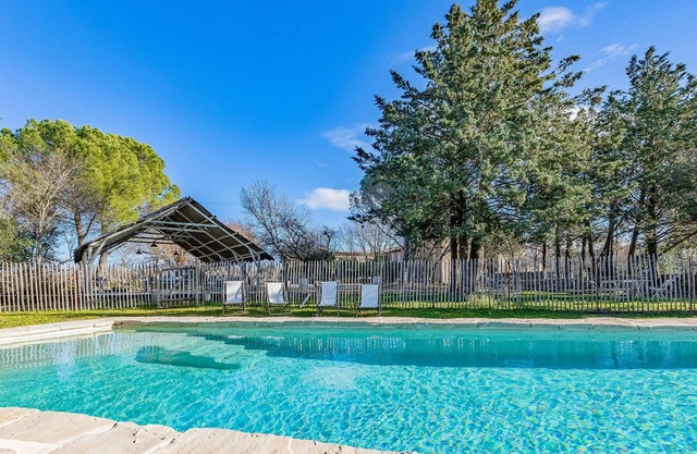 11 bedroom gorgeous home in LE ROUET