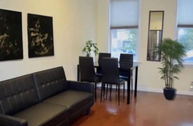 111 Room1 Contact host before booking