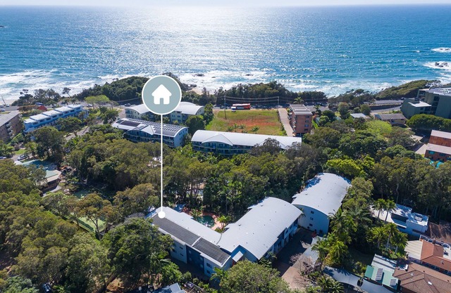 112 Flynn's Beach Report, 2 bedroom resort Style accommodation