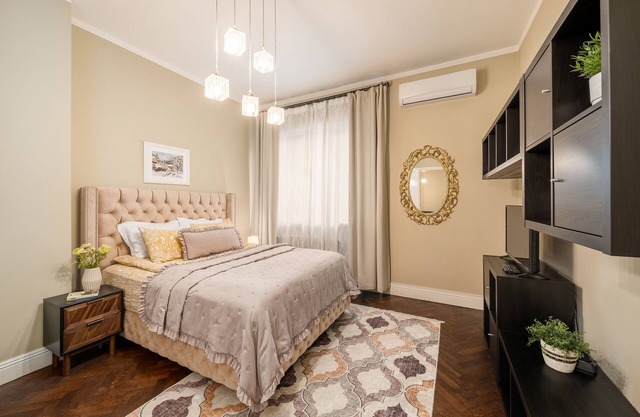 115 sqm² Top Center Artistic Apartment