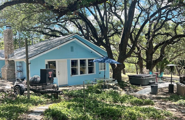 130 Acres with cabin in the woods- 7 miles from downtown Boerne