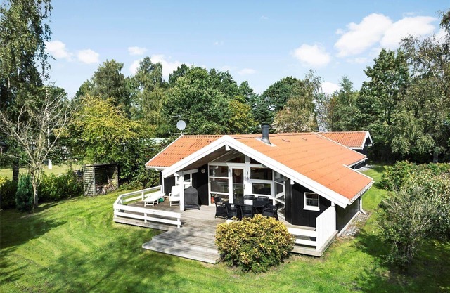 1323 Stege - Fællesskov Strandvej 28