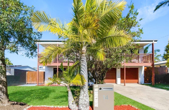 14 Sutherland Street Dicky Beach QLD