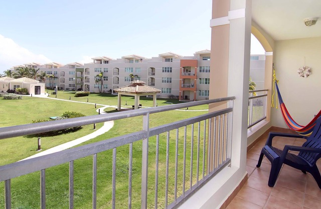 #15 Beach Apt 2Br-2Ba Jobos, Montones, Shacks, Villa Montaña, Crash Boat, Royal
