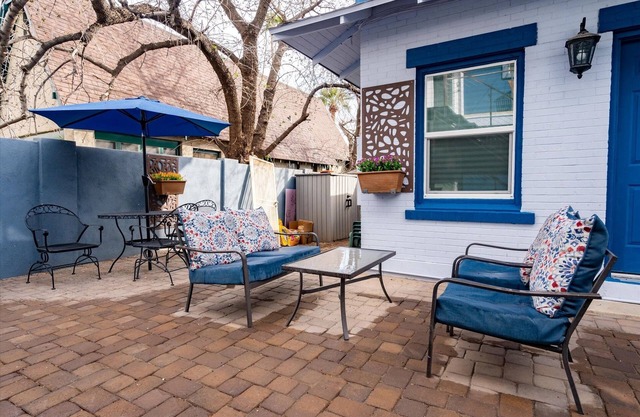 15 Chelsea Place 1 Bedroom Condo by RedAwning