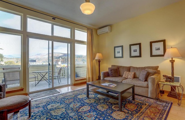 1515 Lincoln 30 day minimum