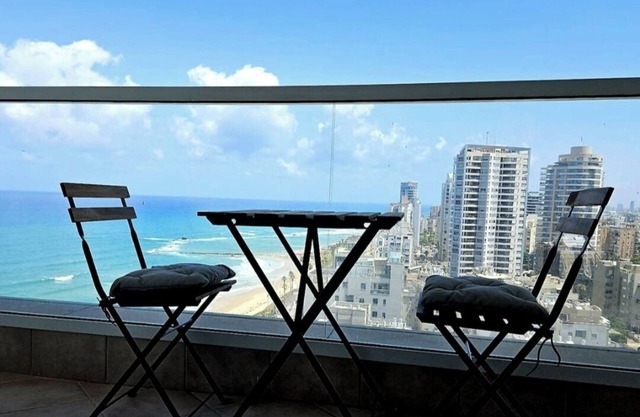 1603 Lovely GO apartment with balcony and sea view
