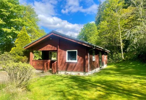 18 Lamont Lodges