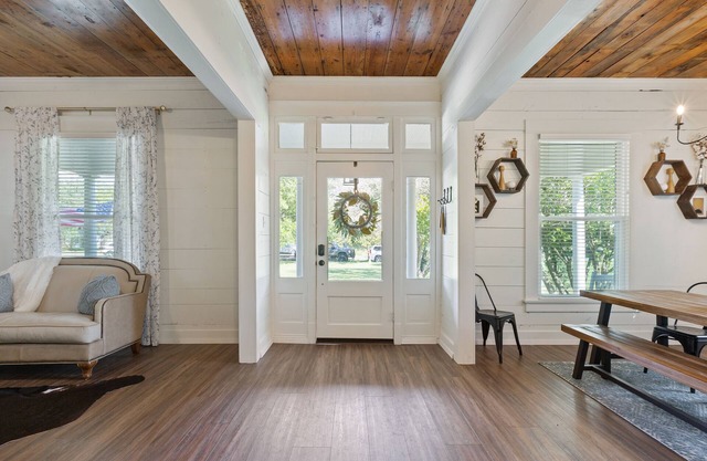 1940's Shiplap Charmer Close to Downtown Waco! PET FRIENDLY!