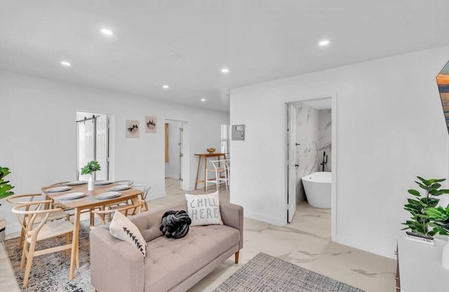 1941 Washington #1 · Stunning newly updated apartment