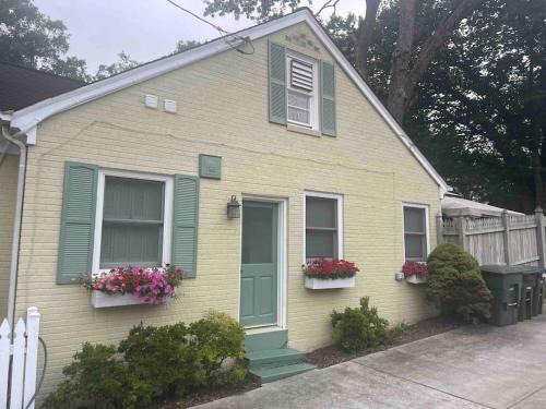 1bd in Upper Georgetown