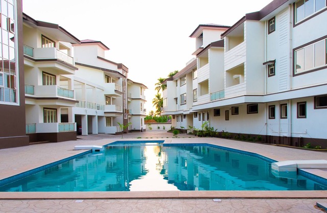 1BHK apartment with swimming pool close to Beach