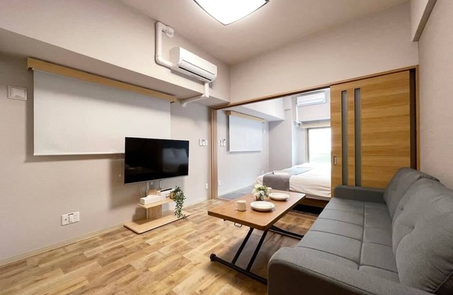 1BR Apartment with beautiful City View Near Shopping District For 6Ppl