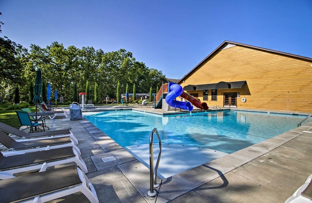 1BR Condo w/Pool near Silver Dollar City