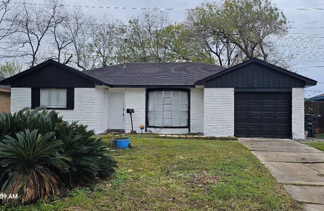1BR in Spacious home W/Garden