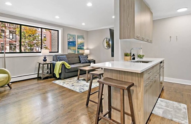 1BR Well Lit, Modern & Complete Apt near Shops