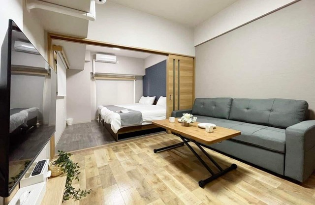1BR with balcony near Hondori Shopping Arcade, 6PPL