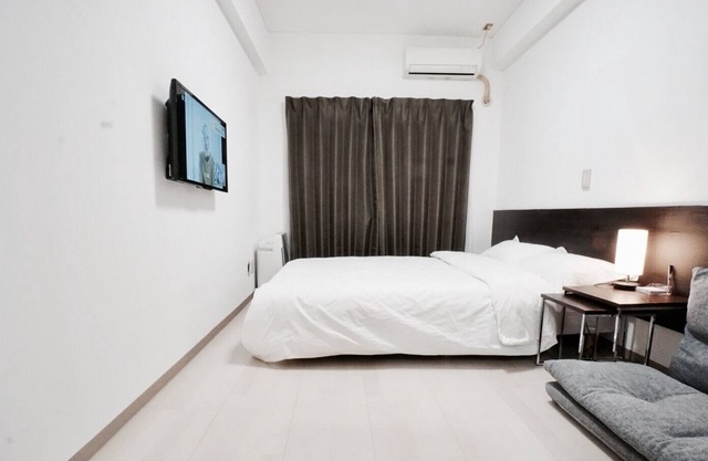 1G. Nagoya Ekimae / Takashimaya / Meitetsu Department Store Tsukasa 15 min / Sasashima Live Station 6 min / free parking / comfortable 3 people studio available
