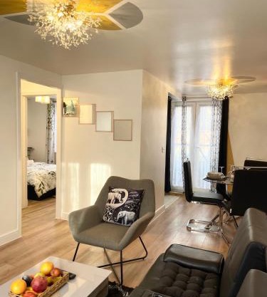 1st Floor Crescent Apartment
