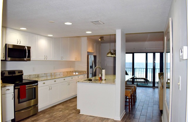 2/2 OCEANfront condo on Jacksonville Beach