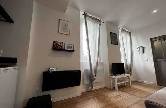 2-3 Charming studio near town center and train station