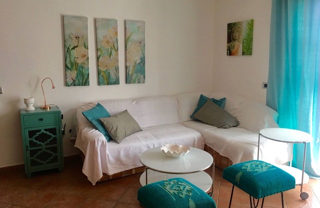 2-3 persons apartment in the sunny South West, Playa San Juan Modern and Bright