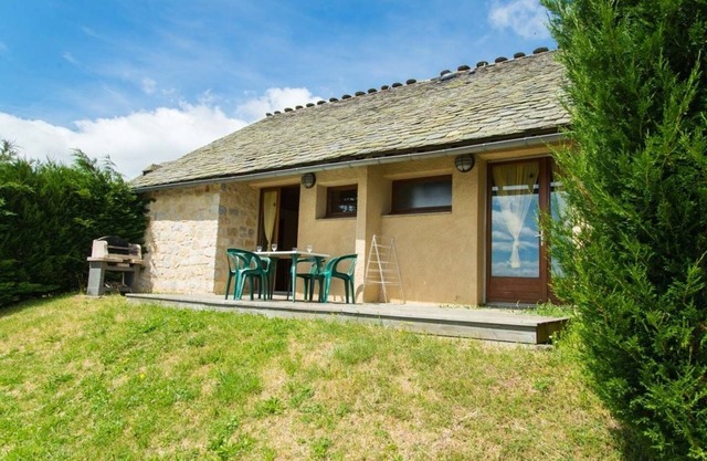 2/4 person gîte in vacation village