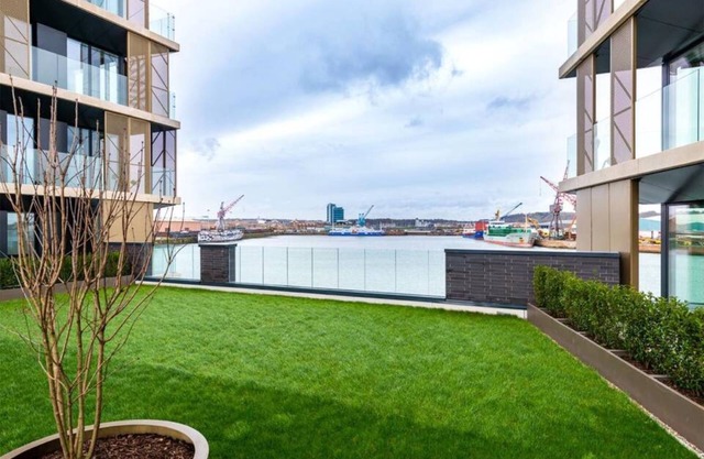 2 APARTMENT.RIVER VIEW. NETFLIX .FREE PARKING. nn