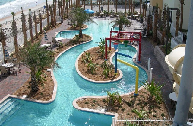 2 BDRM COVE ON ORMOND BEACH~ AQUARIUM, POOLS, RIGHT ON BEACH, DINING