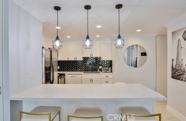 2 bed, 2 bath Modern, Private Living by the Beach