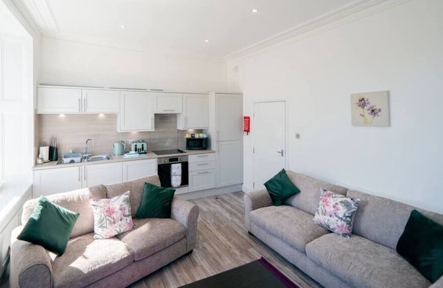 2 bed apartment in Aberdeen City Centre