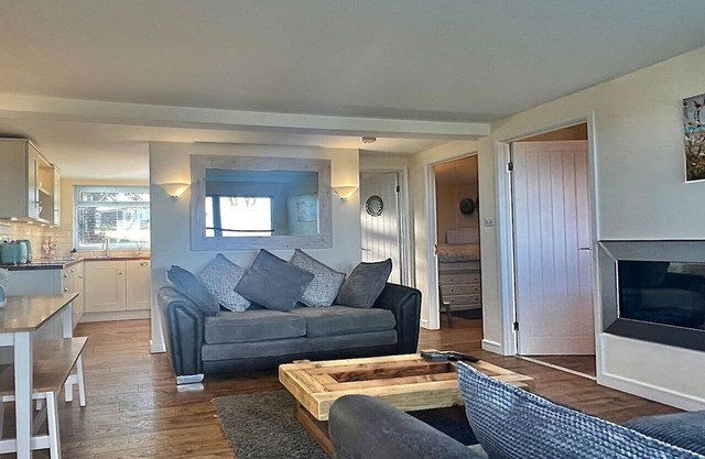 2 Bed Chalet with Rural Views