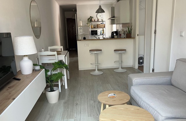 2 bedroom apartment close to Badalona Beach and the center of Barcelona
