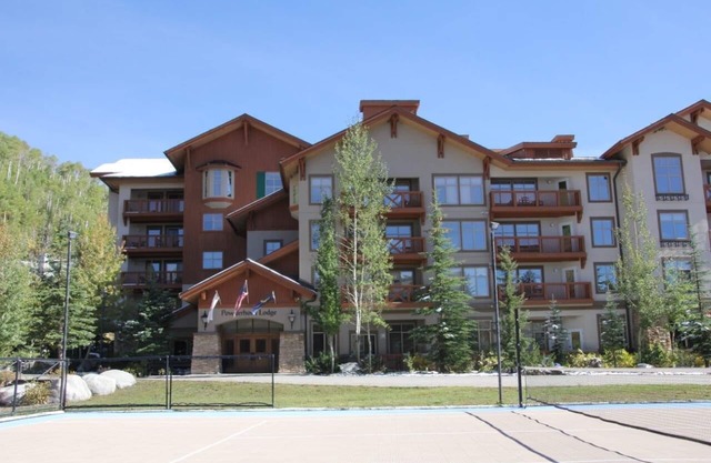 2 Bedroom/2 Bath Condo Sleeps 8