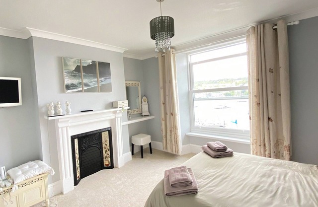 2 bedroom accommodation in Kingswear