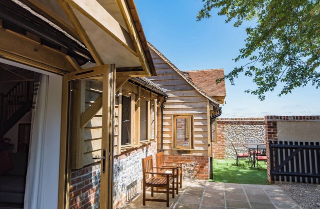 2 bedroom accommodation in Wormshill