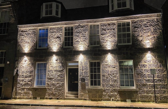 2 bedroom accommodation in Aberdeen