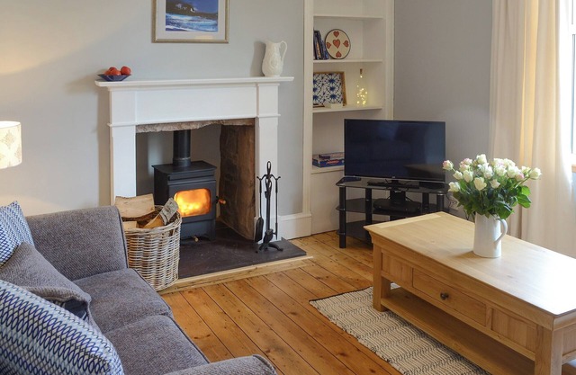 2 bedroom accommodation in Inverness