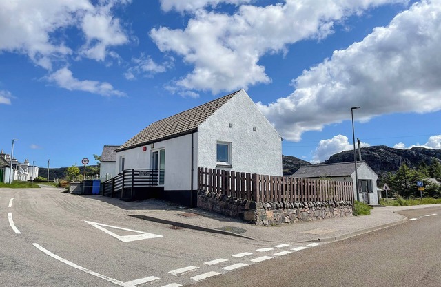 2 bedroom accommodation in Kinlochbervie, near Lochinver