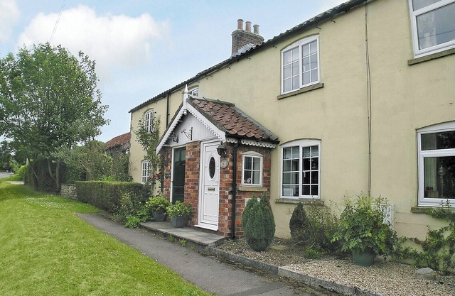 2 bedroom accommodation in Broughton, near Malton